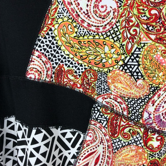 Lane Bryant Short Sleeve Top Size 14/16 - Picture 2 of 6